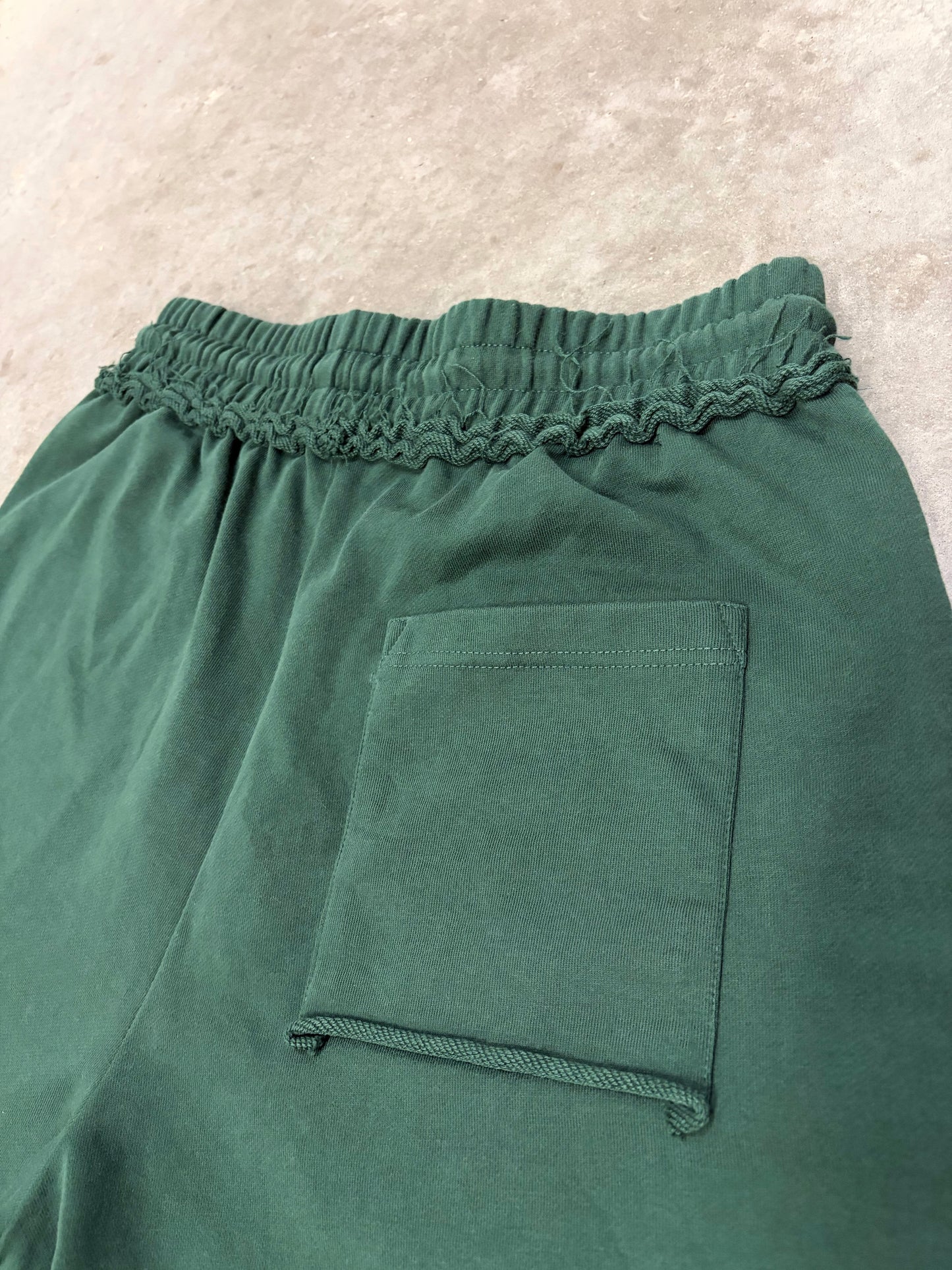 "Paradiso 4Ever" 3/4 Shorts