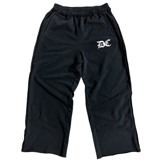 "DC LOGO" DISTRESSED SWEATS