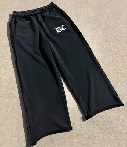 "DC LOGO" DISTRESSED SWEATS